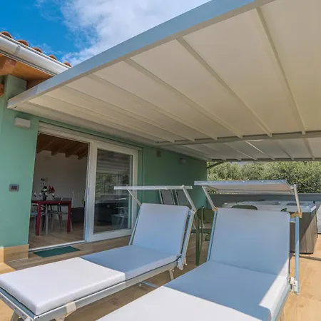Casa Titi מאלצ'סינה
