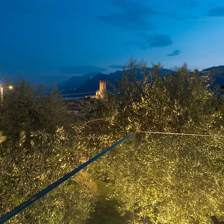 Casa Titi ヴィラ マルチェージネ