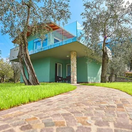 فيلة Casa Titi